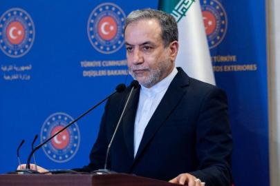 Abbas Arakçi, kendisine iletilen Davos davetinin iptal edildiğini belirtti