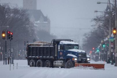 ABD’de kar fırtınası: 800 binden fazla kişi elektriksiz kaldı