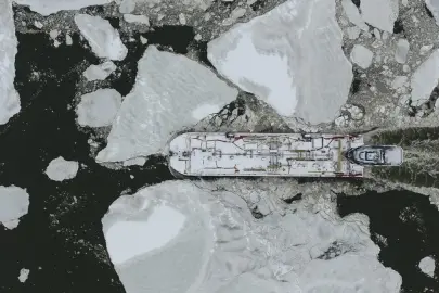 ABD'de kar fırtınası: Hudson Nehri kısmen dondu