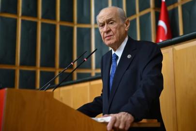 Bahçeli'den bayrak indirme provokasyonuna tepki: DEM Parti eş başkanları birinci derece sorumlu 
