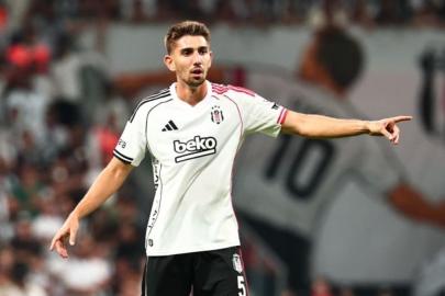 Beşiktaş'ta Demir Ege Tıknaz kadrodan çıkarıldı