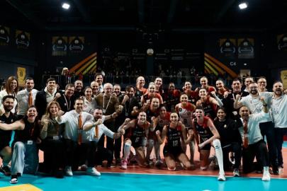 Eczacıbaşı, VakıfBank'a şans tanımadı