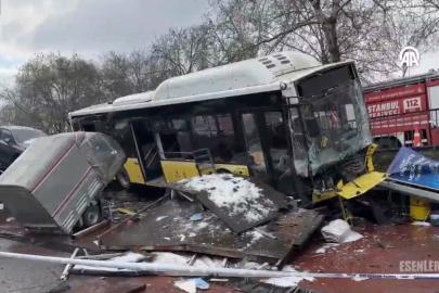 Esenler'de İETT otobüsü otoparka daldı