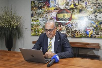 Fenerbahçe Genel Sekreteri Orhan Demirel, AA'nın "Yılın Kareleri" oylamasına katıldı