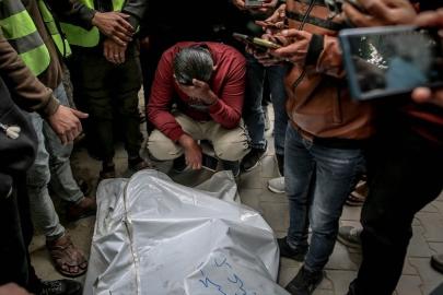 Gazze'de toplam can kaybı 71 bin 562'ye yükseldi