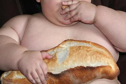 Göz göre göre büyüyen tehlike. Türkiye'de her dört çocuktan biri mücadele ediyor