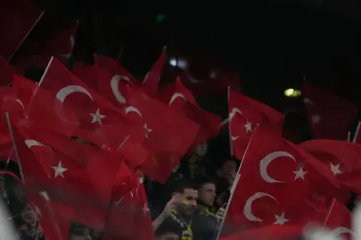 Kadıköy, Türk bayraklarıyla donatıldı