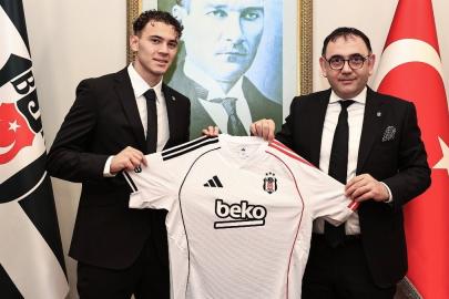 Orta sahaya ilk takviye: Beşiktaş, Kristjan Asllani'yi açıkladı