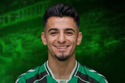Sakaryaspor, Melih Bostan'ı renklerine bağladı