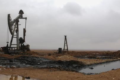 Suriye'de YPG'den alınan bölgelerden çıkarılan petrolün ilk sevkiyatı yapıldı