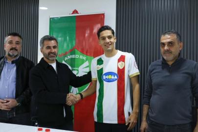 Amed Sportif Faaliyetler, Cem Üstündağ'ı renklerine bağladı