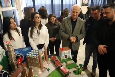 Bursa Şehit Ömer Halisdemir MTAL’den anlamlı sergi