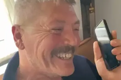 Düzceli muhtardan telefon satıcısına esprili yanıt... Kargo mu, karga mı?