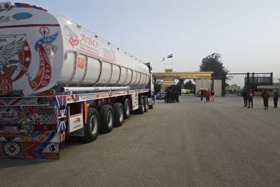 Gazze'deki insanlık dramına yardım tırları yolda