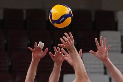 İstanbul Gençlik Spor, Alanya Belediyespor'a set vermedi