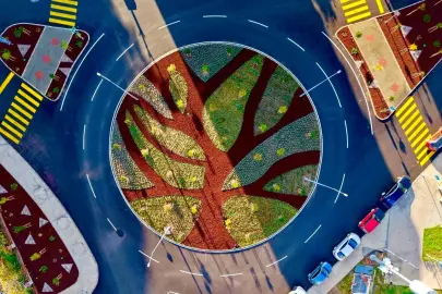 İzmir'de kavşaklar sanat eserine dönüşüyor