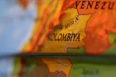 Kolombiya'da silahlı isyan örgütüne operasyon: 7 üye öldürüldü