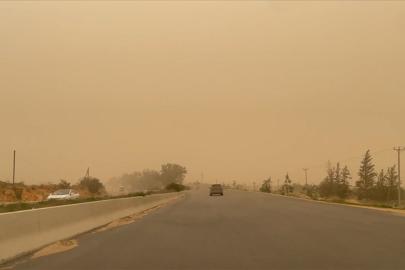 Libya’da kum fırtınası: Trablus ve birçok kentte eğitime ara verildi