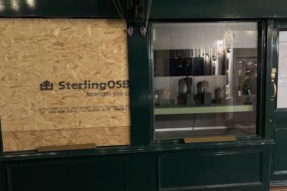 Londra’da gündüz vakti kuyumcu soygunu