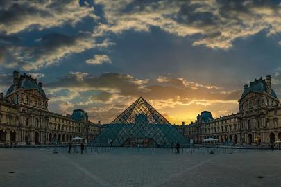 Louvre Müzesi soygununda ara rapor. "Hırsızlık bir kaza değil"