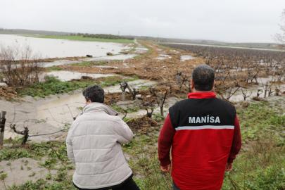 Manisa’da aşırı yağış ve sel sonrası hasar tespit çalışmaları sürüyor