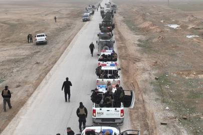 Şam yönetimi Kamışlı Havalimanı'nı YPG'den devraldı