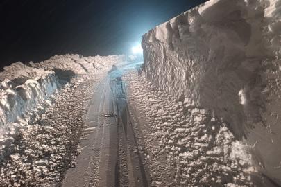 Siirt’te kardan kapanan köylerdeki hastalar hastanelere ulaştırıldı