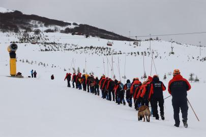 Sivas’ta çığda arama kurtarma tatbikatı gerçekleştirildi