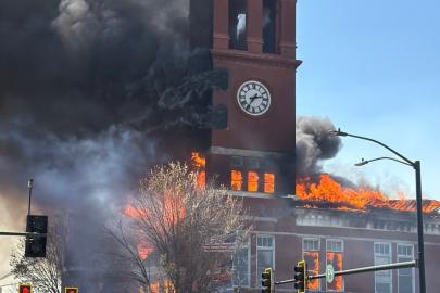 ABD'de tarihi adliye binasında yangın