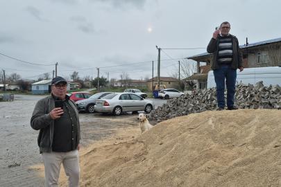 Bu köye gelen bir daha gelmek istemiyor, sessizliğe büründü. Misafirler bile kısa sürede kaçıyor