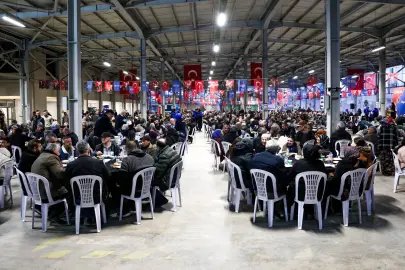 Bursa Büyükşehir'in kardeşlik sofrası Yenişehir'de kuruldu