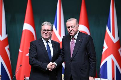 Cumhurbaşkanı Erdoğan, Starmer ile görüştü