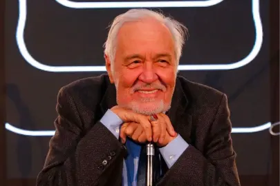 Cumhuriyet tarihçisi İlber Ortaylı vefat etti