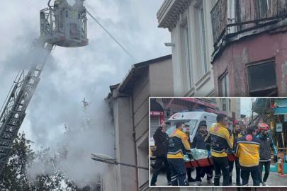Fatih'te bir binada yangın. Bir can kaybı, biri ağır 5 yaralı