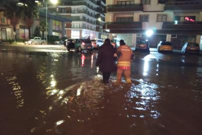 Hatay'ı sağanak yağış vurdu

