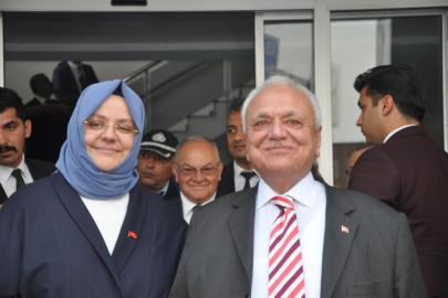 İki eski bakan kazada yaralandı, soruşturma başladı