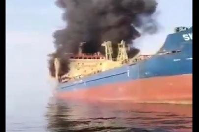 İran TV: Hürmüz Boğazı’nı geçmeye çalışan petrol tankerini batırdık