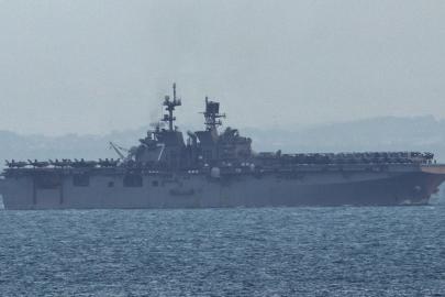 İran'a ABD asker mi çıkaracak? Donanma gemileri Singapur'a geldi