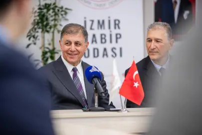 İzmir'de Başkan Tugay’dan sağlık emekçilerine teşekkür