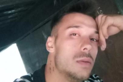 İzmir'de göğsünden bıçaklanan müzisyen hayatını kaybetti