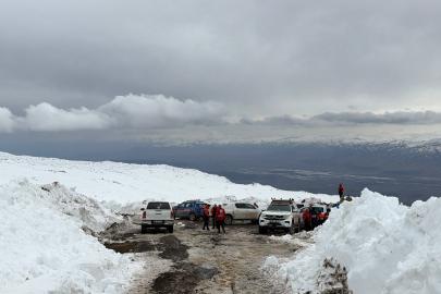 Jandarma alarma geçti, İHA havalandı. Ağrı'da kayıp dağcı aranıyor