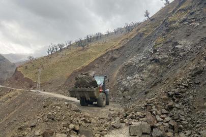 Kapanan köy yolları yeniden ulaşıma açıldı
