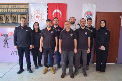 Kars’ta Yeşilay Haftası’na özel satranç turnuvası yoğun ilgi gördü