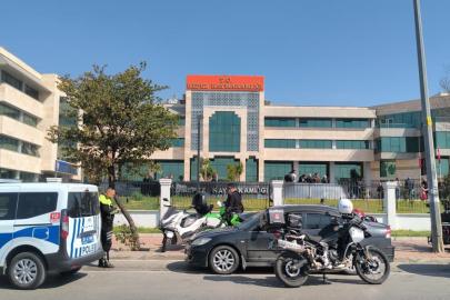 Kepez Kaymakamlığı'nda silah sesleri. Vatandaşlar binadan tahliye edildi