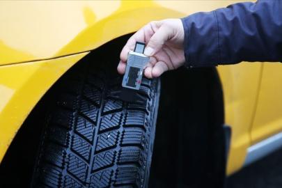Kış lastiği takma zorunluluğu bitti mi, ne zaman bitiyor? 2026 kış lastiği takma uygulaması takvimi