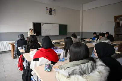 Malatya'da gençlerin üniversite hedefine Büyükşehir desteği