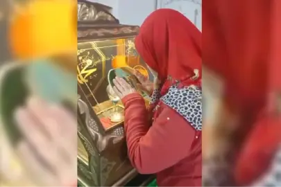 Pazaryeri’nde Kadir Gecesi’nde Sakal-ı Şerif’e yoğun ilgi