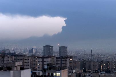 Tahran'da vurulan petrol tesislerinin etkileri ortaya çıkıyor, bilim insanları uyarıyor
