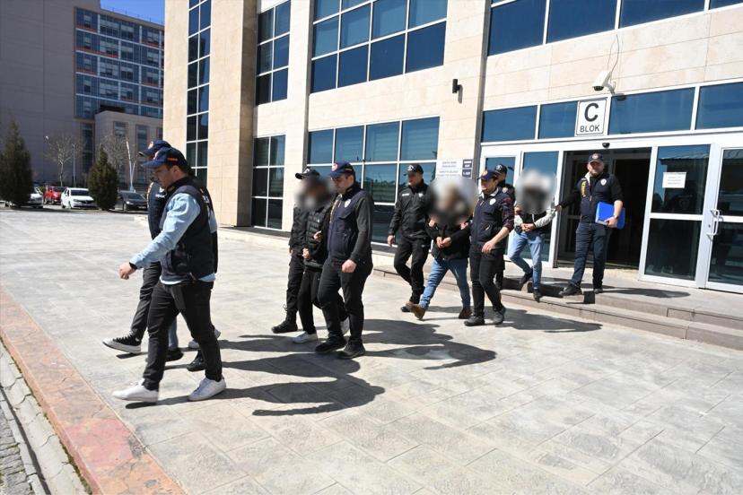 Uşak merkezli operasyonda 12 şüpheli tutuklandı