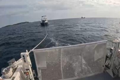 Aydın'da sürüklenen teknedeki 2 kişi kurtarıldı